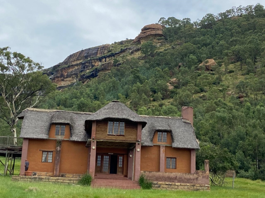 4 Bedroom Property for Sale in Fouriesburg Free State